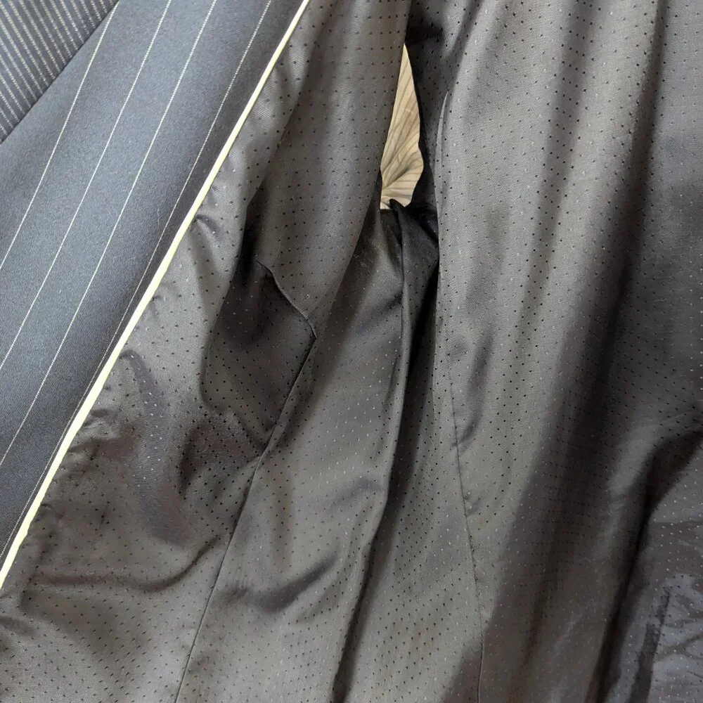 Banana Republic Navy Blue Pinstripe Wool Blazer  - Size 14 - Picture 5 of 10